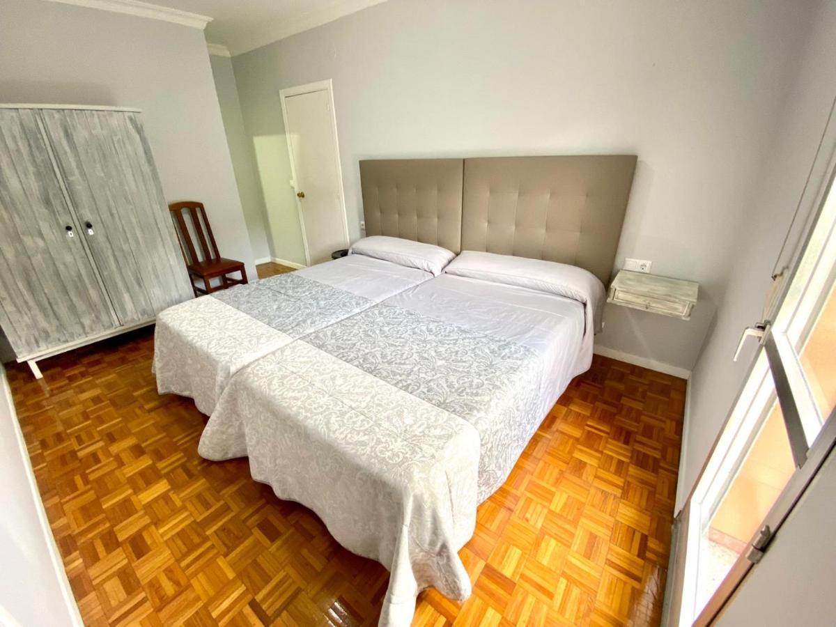 Garden Lodge Hostal Evencio Ribadavia Ngoại thất bức ảnh