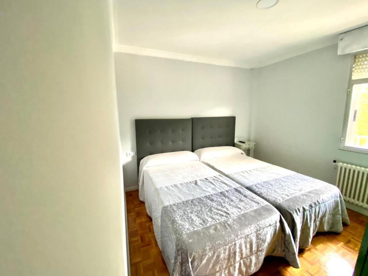 Garden Lodge Hostal Evencio Ribadavia Ngoại thất bức ảnh